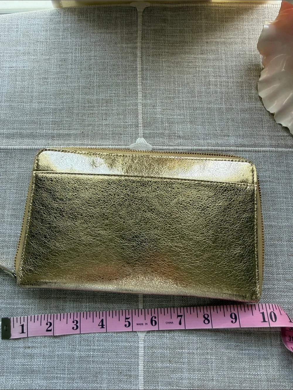 Gold Zip-Around Women's Wallet - Designer Style - Picture 7 of 7